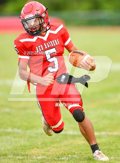 Thumbnail 1 in Wilson Magnet @ Palmyra-Macedon photogallery.
