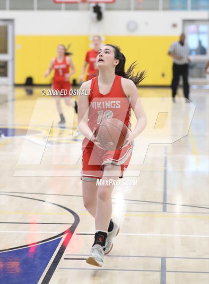 Thumbnail 1 in Montgomery vs. Alameda (CIF NCS D2 Final) photogallery.