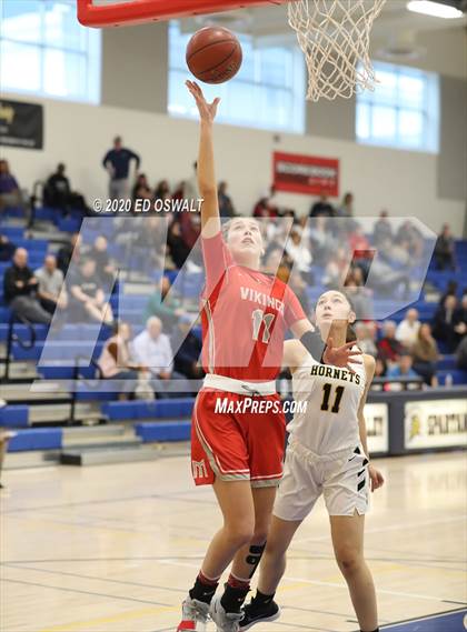 Thumbnail 3 in Montgomery vs. Alameda (CIF NCS D2 Final) photogallery.