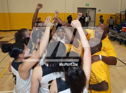 Thumbnail 1 in Montgomery vs. Alameda (CIF NCS D2 Final) photogallery.