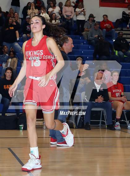 Thumbnail 3 in Montgomery vs. Alameda (CIF NCS D2 Final) photogallery.