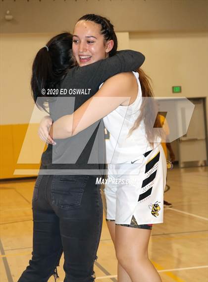 Thumbnail 3 in Montgomery vs. Alameda (CIF NCS D2 Final) photogallery.