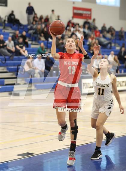 Thumbnail 1 in Montgomery vs. Alameda (CIF NCS D2 Final) photogallery.