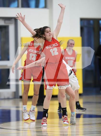 Thumbnail 3 in Montgomery vs. Alameda (CIF NCS D2 Final) photogallery.