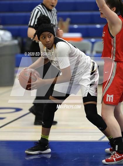 Thumbnail 1 in Montgomery vs. Alameda (CIF NCS D2 Final) photogallery.
