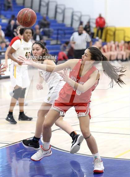Thumbnail 1 in Montgomery vs. Alameda (CIF NCS D2 Final) photogallery.