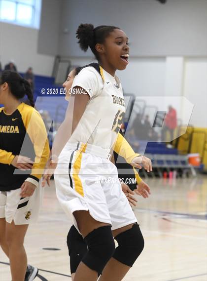 Thumbnail 3 in Montgomery vs. Alameda (CIF NCS D2 Final) photogallery.