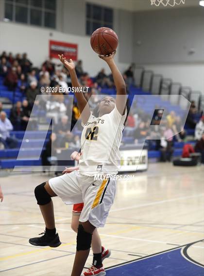Thumbnail 3 in Montgomery vs. Alameda (CIF NCS D2 Final) photogallery.