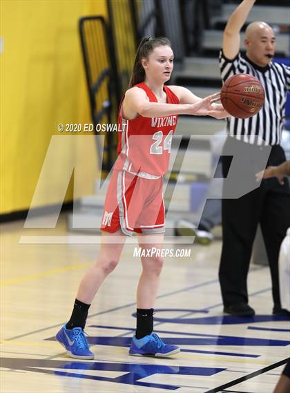 Thumbnail 3 in Montgomery vs. Alameda (CIF NCS D2 Final) photogallery.