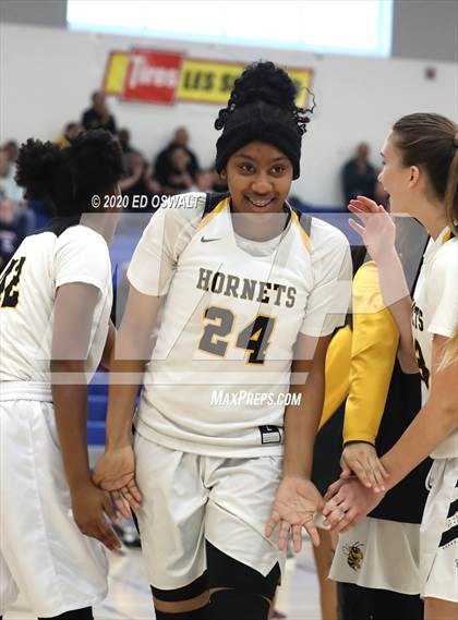 Thumbnail 3 in Montgomery vs. Alameda (CIF NCS D2 Final) photogallery.