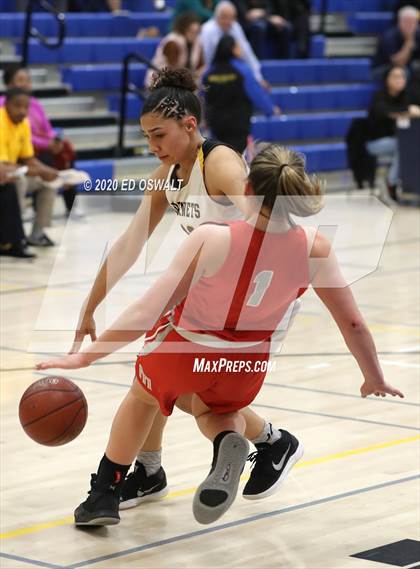 Thumbnail 1 in Montgomery vs. Alameda (CIF NCS D2 Final) photogallery.
