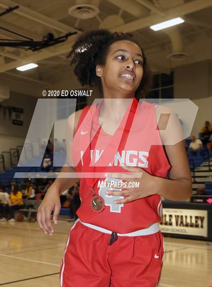 Thumbnail 1 in Montgomery vs. Alameda (CIF NCS D2 Final) photogallery.