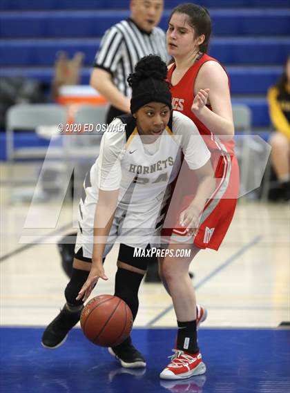 Thumbnail 2 in Montgomery vs. Alameda (CIF NCS D2 Final) photogallery.