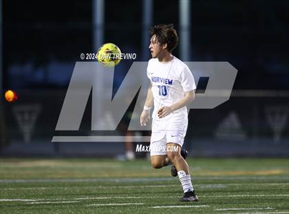 Thumbnail 1 in Great Bridge v Norview (VHSL Class 5 Quarterfinal) photogallery.