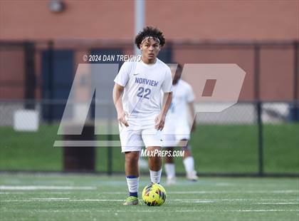 Thumbnail 2 in Great Bridge v Norview (VHSL Class 5 Quarterfinal) photogallery.