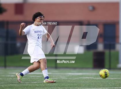 Thumbnail 1 in Great Bridge v Norview (VHSL Class 5 Quarterfinal) photogallery.