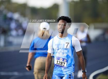 Thumbnail 2 in Bob Hayes Invitational (4x400m) photogallery.
