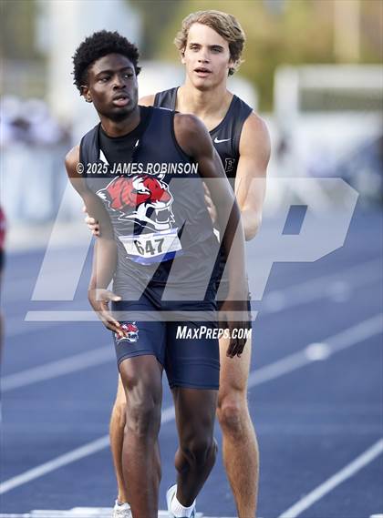 Thumbnail 3 in Bob Hayes Invitational (4x400m) photogallery.