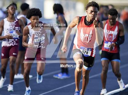 Thumbnail 3 in Bob Hayes Invitational (4x400m) photogallery.