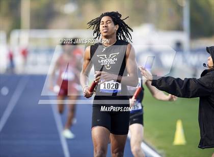 Thumbnail 1 in Bob Hayes Invitational (4x400m) photogallery.