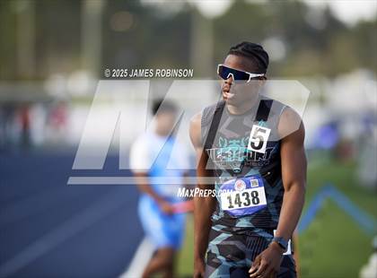 Thumbnail 3 in Bob Hayes Invitational (4x400m) photogallery.