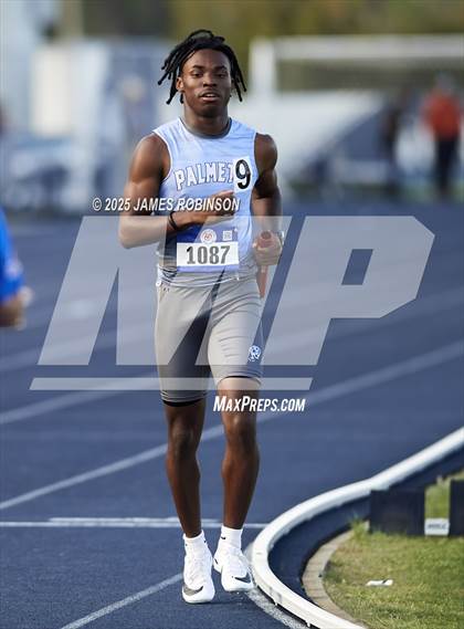 Thumbnail 3 in Bob Hayes Invitational (4x400m) photogallery.