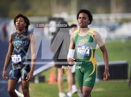 Thumbnail 1 in Bob Hayes Invitational (4x400m) photogallery.