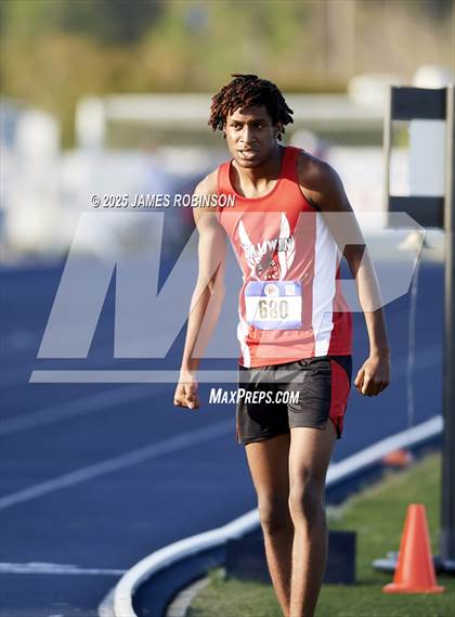 Thumbnail 2 in Bob Hayes Invitational (4x400m) photogallery.