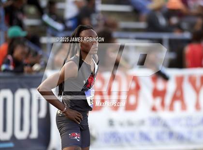 Thumbnail 1 in Bob Hayes Invitational (4x400m) photogallery.