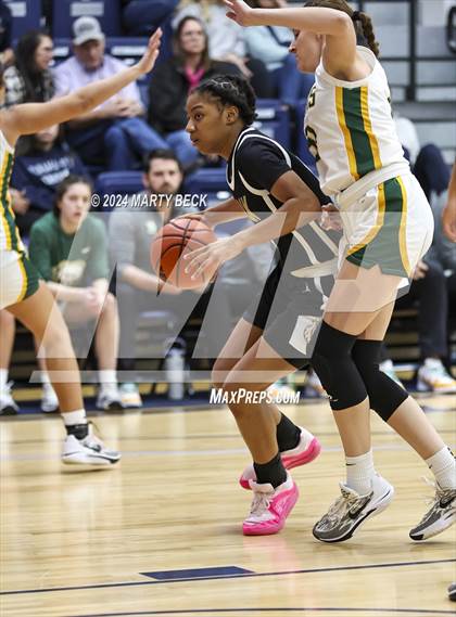 Thumbnail 1 in Rock Bridge vs Link (Sophie Cunningham Classic) photogallery.