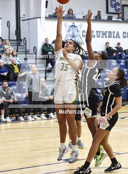 Thumbnail 1 in Rock Bridge vs Link (Sophie Cunningham Classic) photogallery.