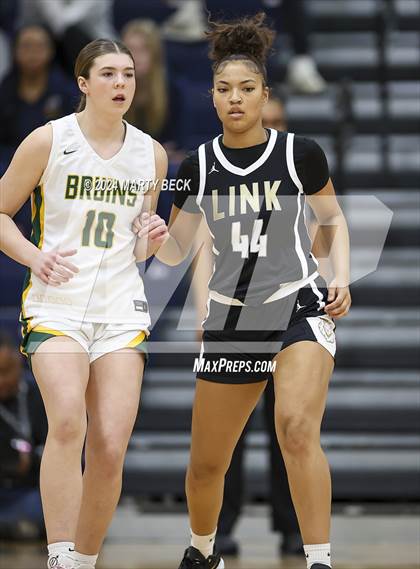 Thumbnail 3 in Rock Bridge vs Link (Sophie Cunningham Classic) photogallery.