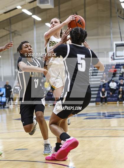 Thumbnail 1 in Rock Bridge vs Link (Sophie Cunningham Classic) photogallery.