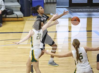 Thumbnail 2 in Rock Bridge vs Link (Sophie Cunningham Classic) photogallery.