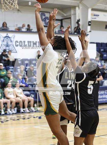 Thumbnail 2 in Rock Bridge vs Link (Sophie Cunningham Classic) photogallery.