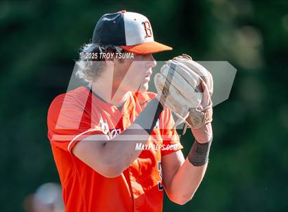Thumbnail 2 in Jesuit @ Beaverton photogallery.