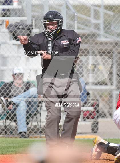 Thumbnail 3 in Grantsville vs. South Summit (UHSAA 3A Super regional) photogallery.