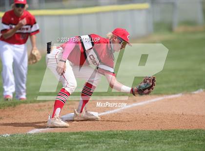 Thumbnail 3 in Grantsville vs. South Summit (UHSAA 3A Super regional) photogallery.