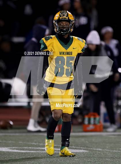 Thumbnail 1 in Aquinas @ Vanden (CIF State 3-AA Championship) photogallery.