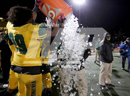 Thumbnail 2 in Aquinas @ Vanden (CIF State 3-AA Championship) photogallery.