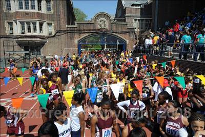 Thumbnail 1 in 114th Penn Relays  photogallery.
