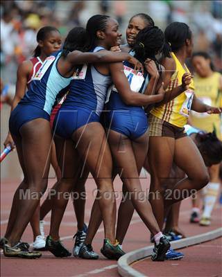 Thumbnail 2 in 114th Penn Relays  photogallery.