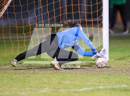 Thumbnail 3 in Marshall vs Lee photogallery.
