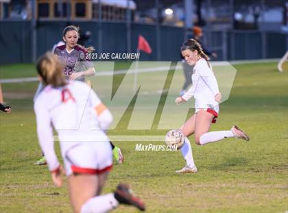 Thumbnail 2 in Marshall vs Lee photogallery.