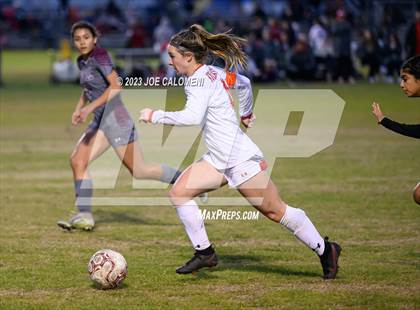 Thumbnail 3 in Marshall vs Lee photogallery.