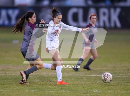 Thumbnail 3 in Marshall vs Lee photogallery.