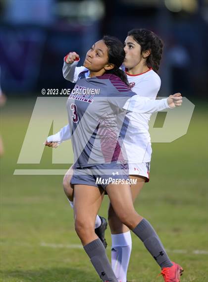 Thumbnail 2 in Marshall vs Lee photogallery.