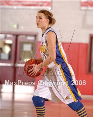 Thumbnail 2 in Forest Lake Christian vs. Sacramento Waldorf (Section Playoffs) photogallery.