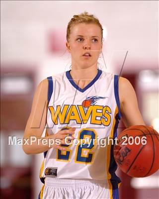 Thumbnail 2 in Forest Lake Christian vs. Sacramento Waldorf (Section Playoffs) photogallery.