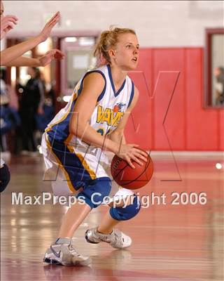 Thumbnail 3 in Forest Lake Christian vs. Sacramento Waldorf (Section Playoffs) photogallery.